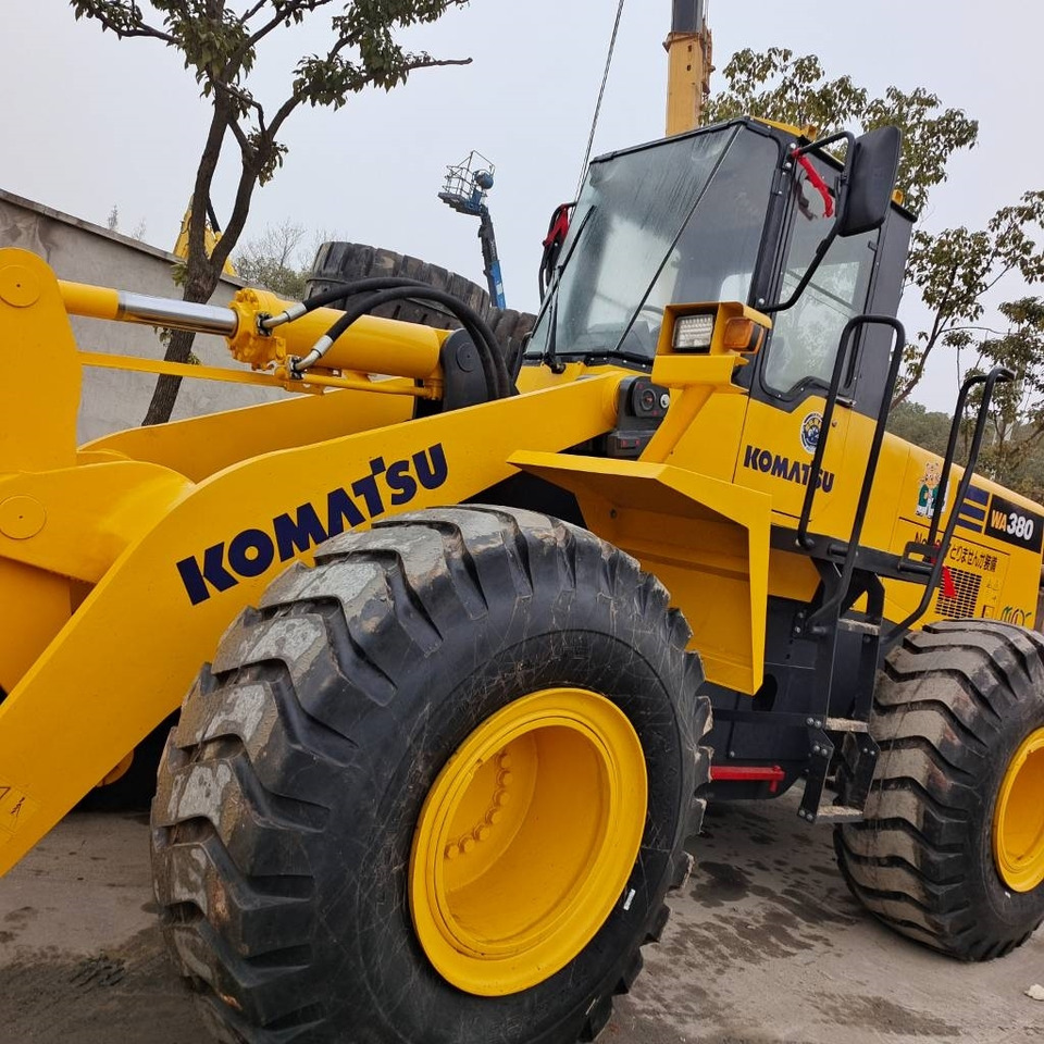 Komatsu WA 380 - 轮式装载机:图5 Komatsu WA 380 - 轮式装载机:图5