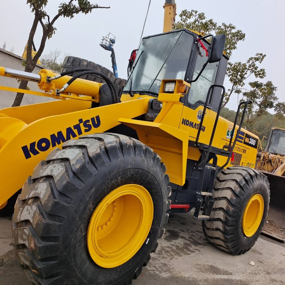 Komatsu WA 380 - 轮式装载机:图4 Komatsu WA 380 - 轮式装载机:图4