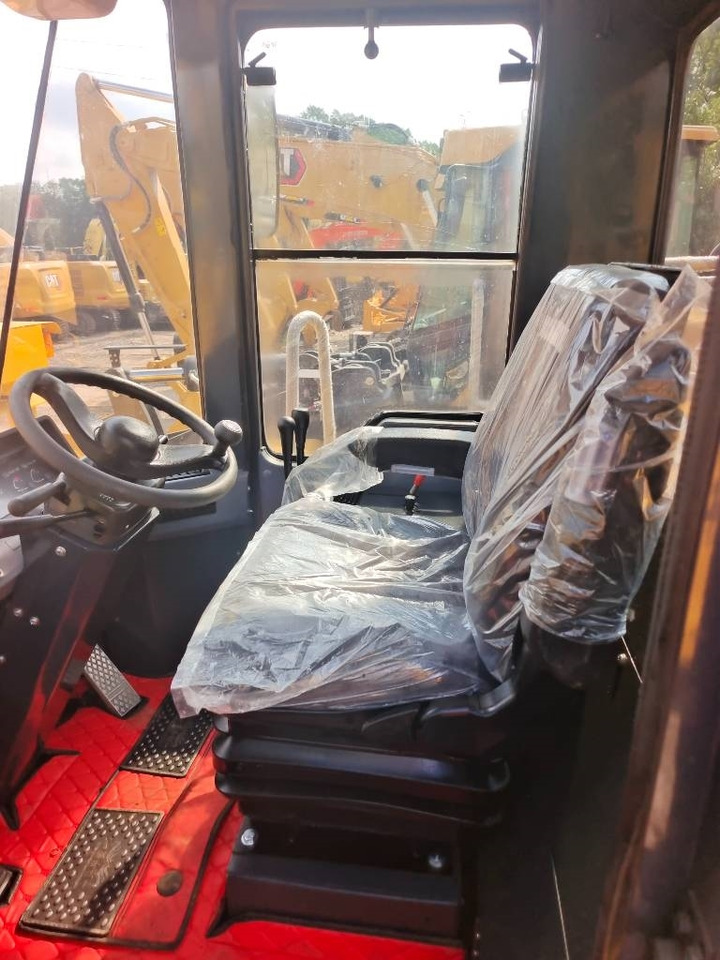 Komatsu WA 470-3 - 轮式装载机:图4 Komatsu WA 470-3 - 轮式装载机:图4