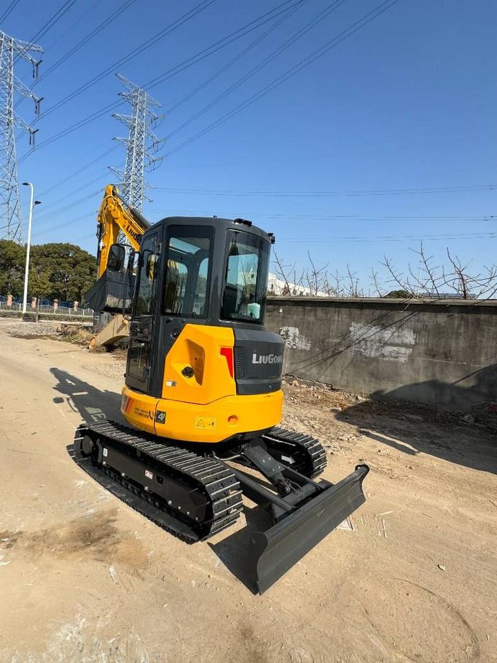 LiuGong 9035FZTSG4 - 小型挖掘机:图1 LiuGong 9035FZTSG4 - 小型挖掘机:图1