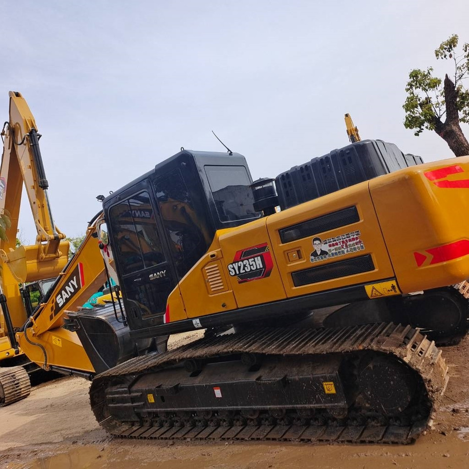 Sany SY 235 H - 履带式挖掘机:图4 Sany SY 235 H - 履带式挖掘机:图4