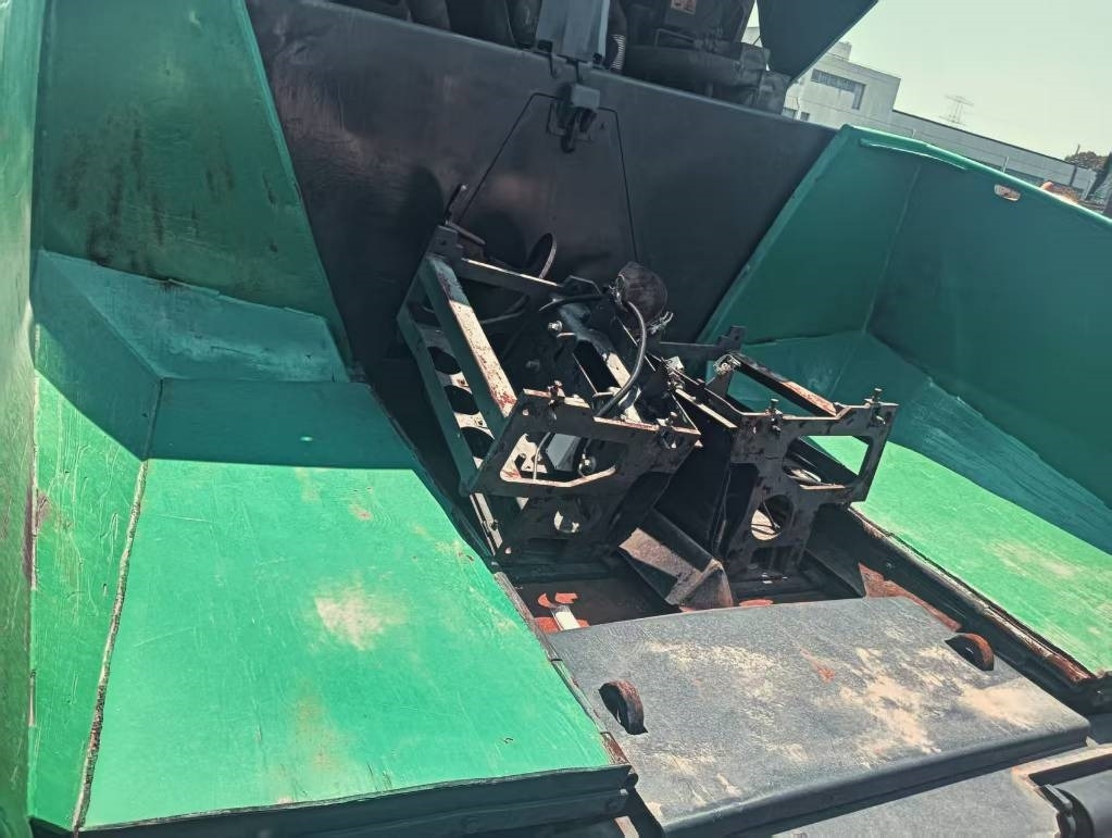 Vögele 1800-3 - 沥青铺路机:图5 Vögele 1800-3 - 沥青铺路机:图5