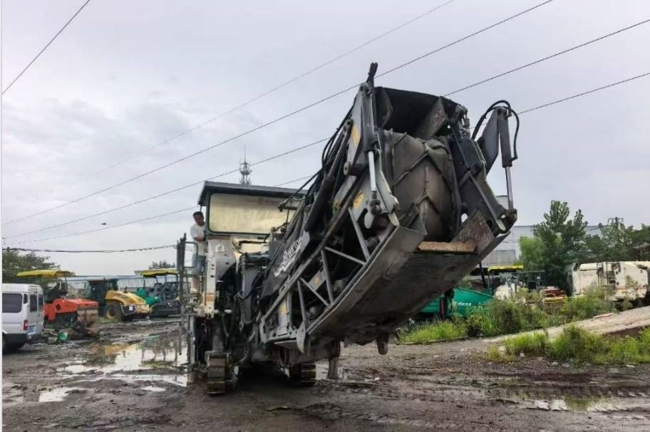 Wirtgen 1900DC - 冷铣刨机:图4 Wirtgen 1900DC - 冷铣刨机:图4