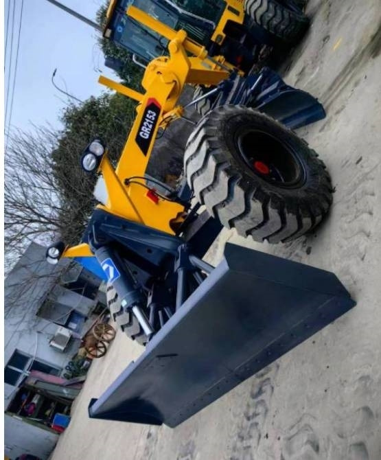 XCMG GR 2153 - 平路机:图5 XCMG GR 2153 - 平路机:图5