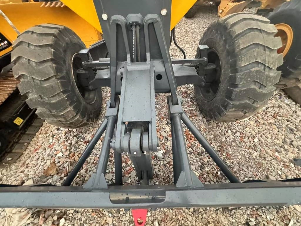 XCMG GR 2153 - 平路机:图5 XCMG GR 2153 - 平路机:图5