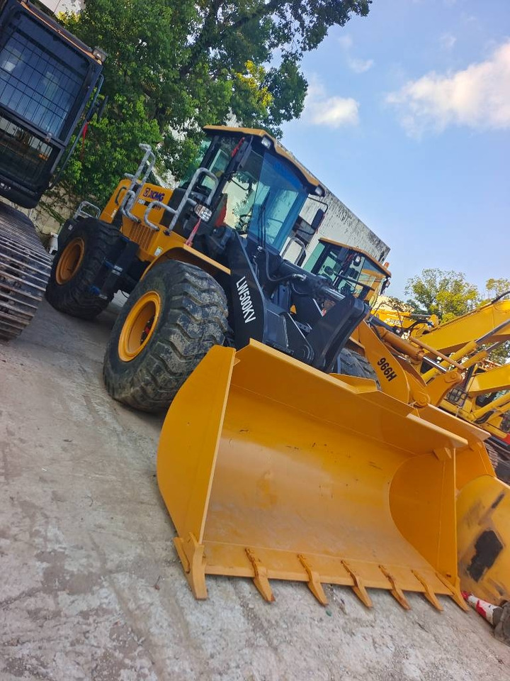 XCMG LW 500 KV - 轮式装载机:图1 XCMG LW 500 KV - 轮式装载机:图1