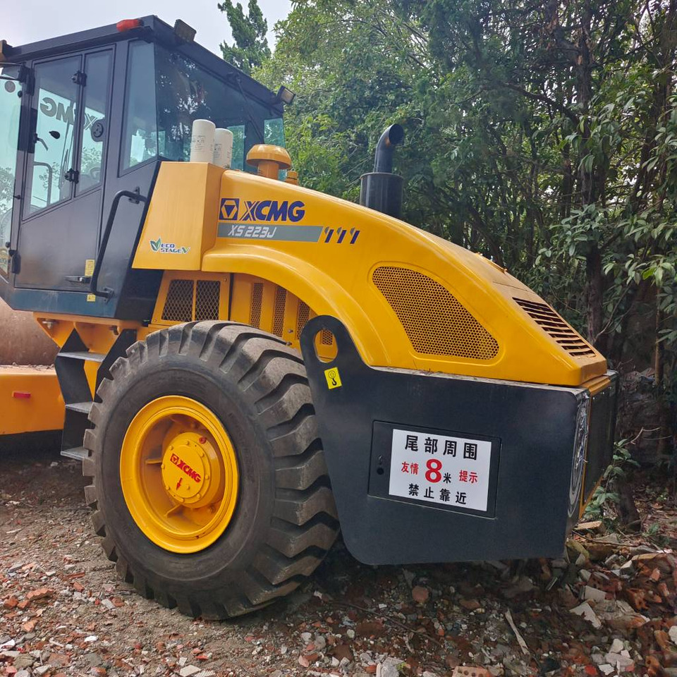 XCMG XS 223 J - 压实机:图4 XCMG XS 223 J - 压实机:图4