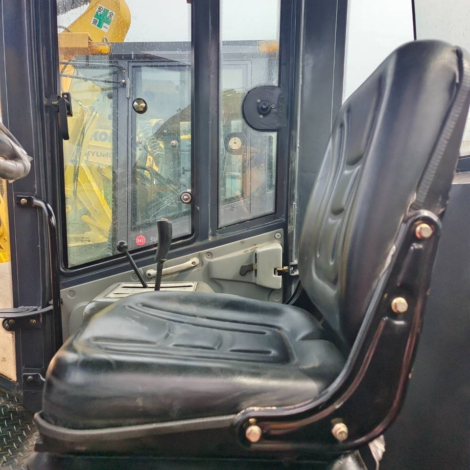 XCMG XS143J - 履带式挖掘机:图4 XCMG XS143J - 履带式挖掘机:图4