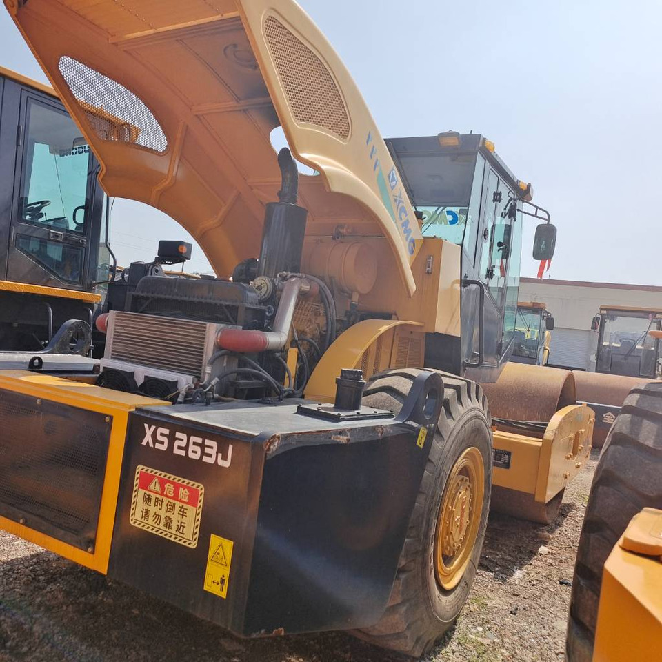 XCMG XS263J - 压实机:图5 XCMG XS263J - 压实机:图5