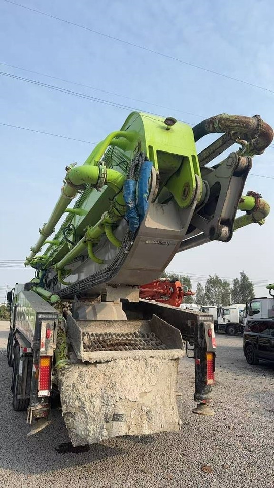 Zoomlion ZLJ 5336 THB - 翻斗拖车:图4 Zoomlion ZLJ 5336 THB - 翻斗拖车:图4