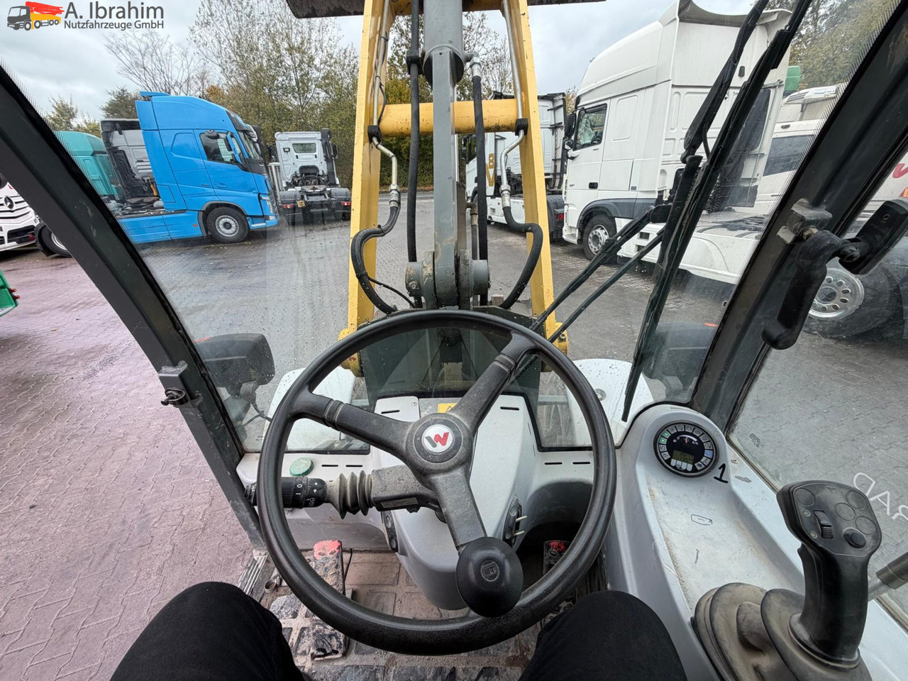 Kramer Allrad 750 /346-03 Klappschaufel | Gabel | 2 x vorhanden - 轮式装载机:图2 Kramer Allrad 750 /346-03 Klappschaufel | Gabel | 2 x vorhanden - 轮式装载机:图2