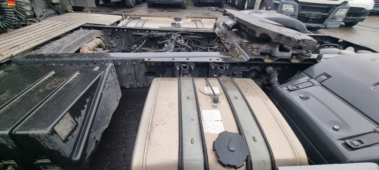 MAN 18.500 TGX Retarder, 2x Tank, Motorschaden !! - 牵引车:图5 MAN 18.500 TGX Retarder, 2x Tank, Motorschaden !! - 牵引车:图5