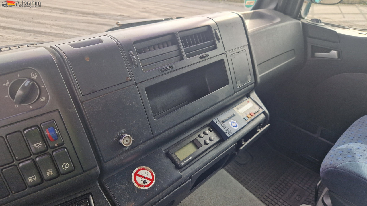 MAN 8.180 Thermokingkühlung - 30 ° sauber, 3. Gang kratzt, voll fahrbereit - 冷藏车:图3 MAN 8.180 Thermokingkühlung - 30 ° sauber, 3. Gang kratzt, voll fahrbereit - 冷藏车:图3