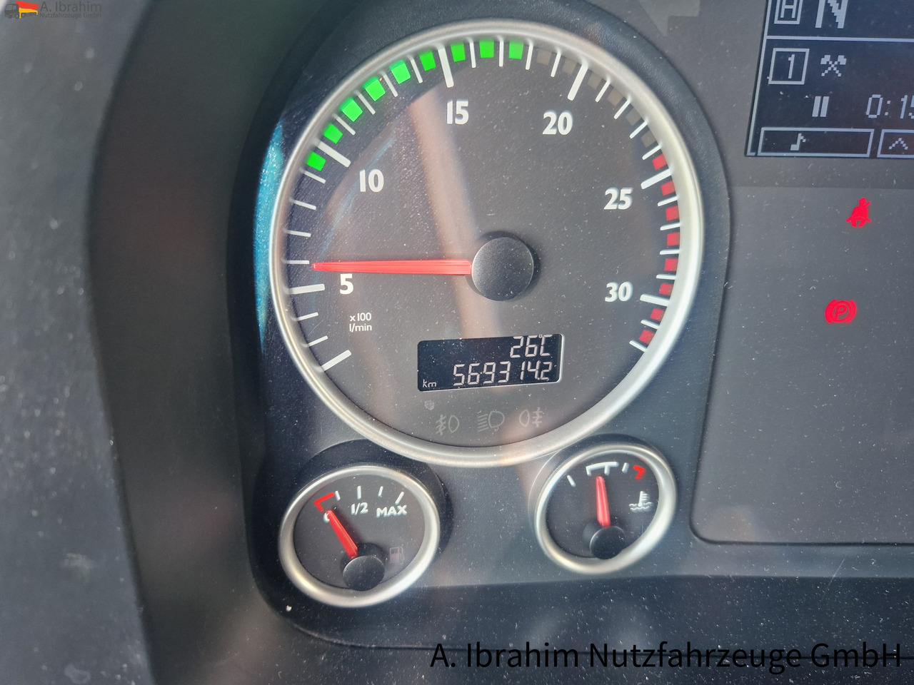 MAN TGS 18.400 PTO für Kompressor 3x vorhanden, sehr sauber, - 牵引车:图5 MAN TGS 18.400 PTO für Kompressor 3x vorhanden, sehr sauber, - 牵引车:图5