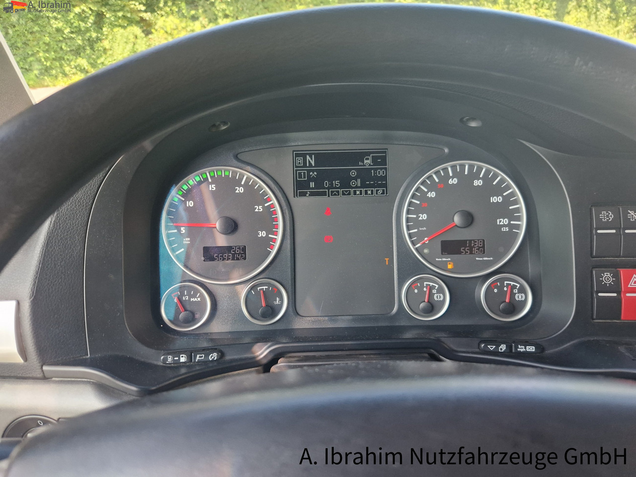 MAN TGS 18.400 PTO für Kompressor 3x vorhanden, sehr sauber, - 牵引车:图4 MAN TGS 18.400 PTO für Kompressor 3x vorhanden, sehr sauber, - 牵引车:图4