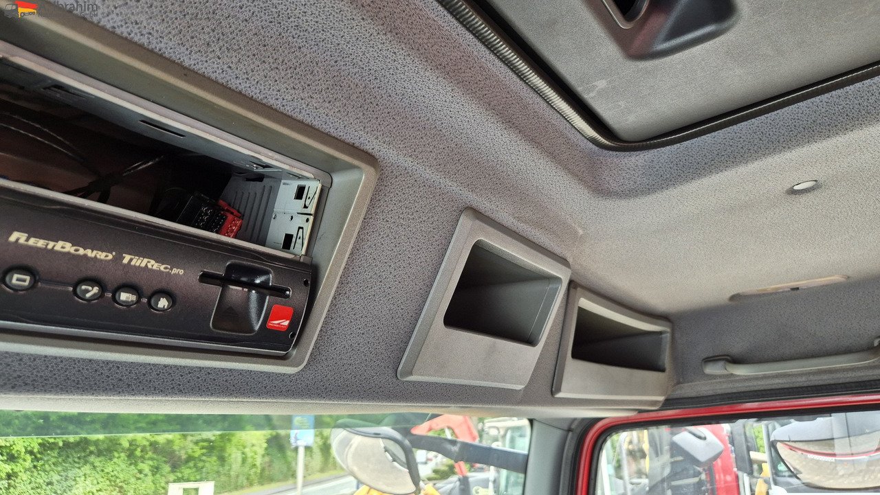 Mercedes-Benz 1829L mit Kran HIAB 111 Hiduo , Funk FB - 栏板式/ 平板卡车, 起重车:图2 Mercedes-Benz 1829L mit Kran HIAB 111 Hiduo , Funk FB - 栏板式/ 平板卡车, 起重车:图2