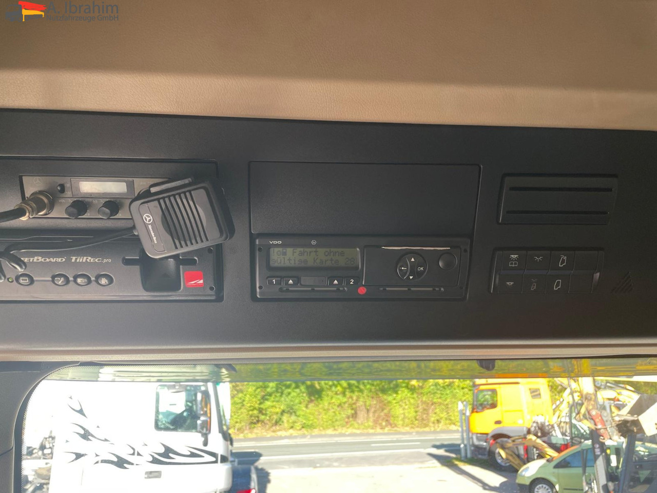 Mercedes-Benz 1842 LS Retarder Klima, Zustand gut, fehlerfrei deutsches Fahrzeug - 牵引车:图3 Mercedes-Benz 1842 LS Retarder Klima, Zustand gut, fehlerfrei deutsches Fahrzeug - 牵引车:图3