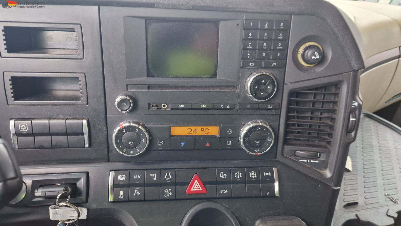 Mercedes-Benz 1843 Topzustand einsatzbereit, Motor nur 150 tkm - 牵引车:图3 Mercedes-Benz 1843 Topzustand einsatzbereit, Motor nur 150 tkm - 牵引车:图3