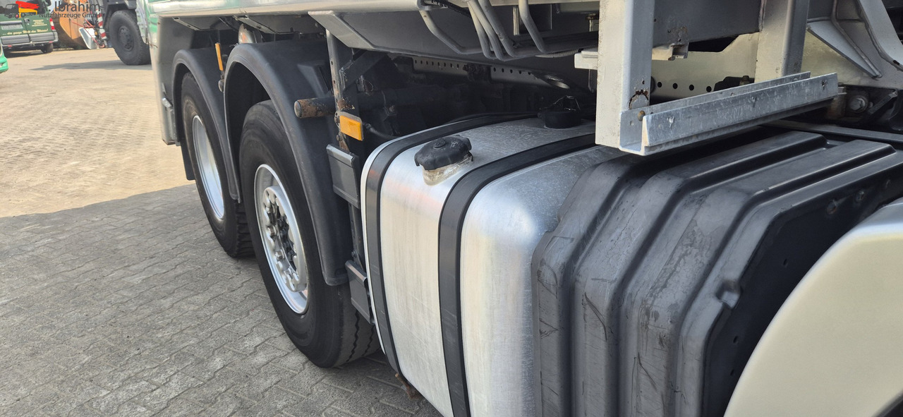 Mercedes-Benz 2546 L Meiller Absetzkipper 6x2, Vorlauf-Lenkachse, mp3 - 箕斗装载车:图5 Mercedes-Benz 2546 L Meiller Absetzkipper 6x2, Vorlauf-Lenkachse, mp3 - 箕斗装载车:图5