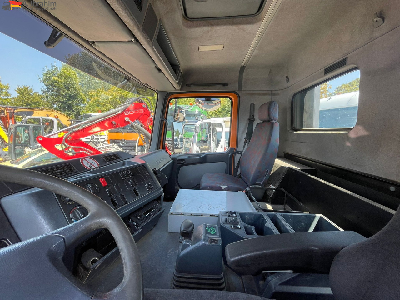吊钩升降车 Mercedes-Benz 2643 6x4 | Blatt Luft | Meiller Haken, mp1：图15