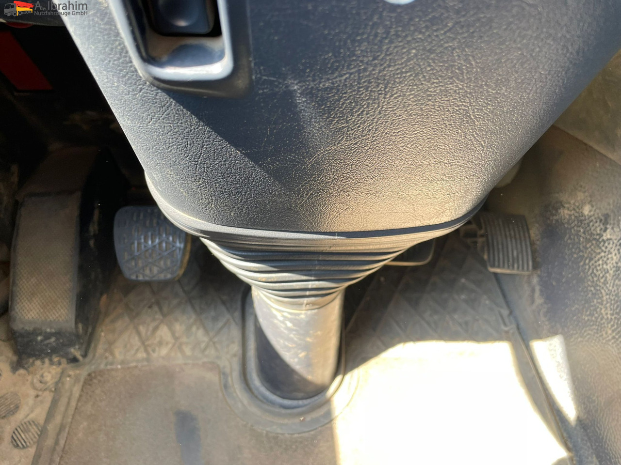 Mercedes-Benz 2643 6x4 | Blatt Luft | Meiller Haken, mp1 - 吊钩升降车:图2 Mercedes-Benz 2643 6x4 | Blatt Luft | Meiller Haken, mp1 - 吊钩升降车:图2