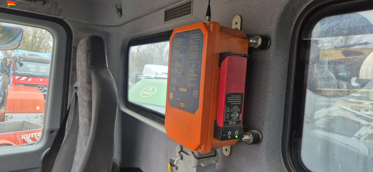 Mercedes-Benz 3241 PM 21-3 Liebherr 7 cbm PUMI Putzmeister Liebherr - 搅拌泵卡车:图2 Mercedes-Benz 3241 PM 21-3 Liebherr 7 cbm PUMI Putzmeister Liebherr - 搅拌泵卡车:图2