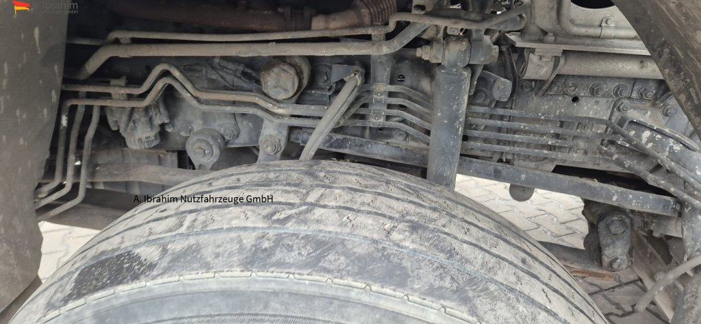 Mercedes-Benz 3241 PM 21-3 Liebherr 7 cbm PUMI Putzmeister Liebherr - 搅拌泵卡车:图5 Mercedes-Benz 3241 PM 21-3 Liebherr 7 cbm PUMI Putzmeister Liebherr - 搅拌泵卡车:图5