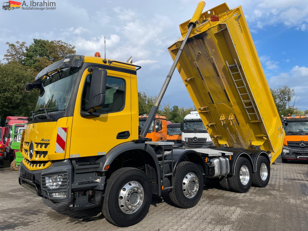 Mercedes-Benz AROCS 4143 8x4 Carnehl Kipper 20 m³ - 翻斗车:图1 Mercedes-Benz AROCS 4143 8x4 Carnehl Kipper 20 m³ - 翻斗车:图1