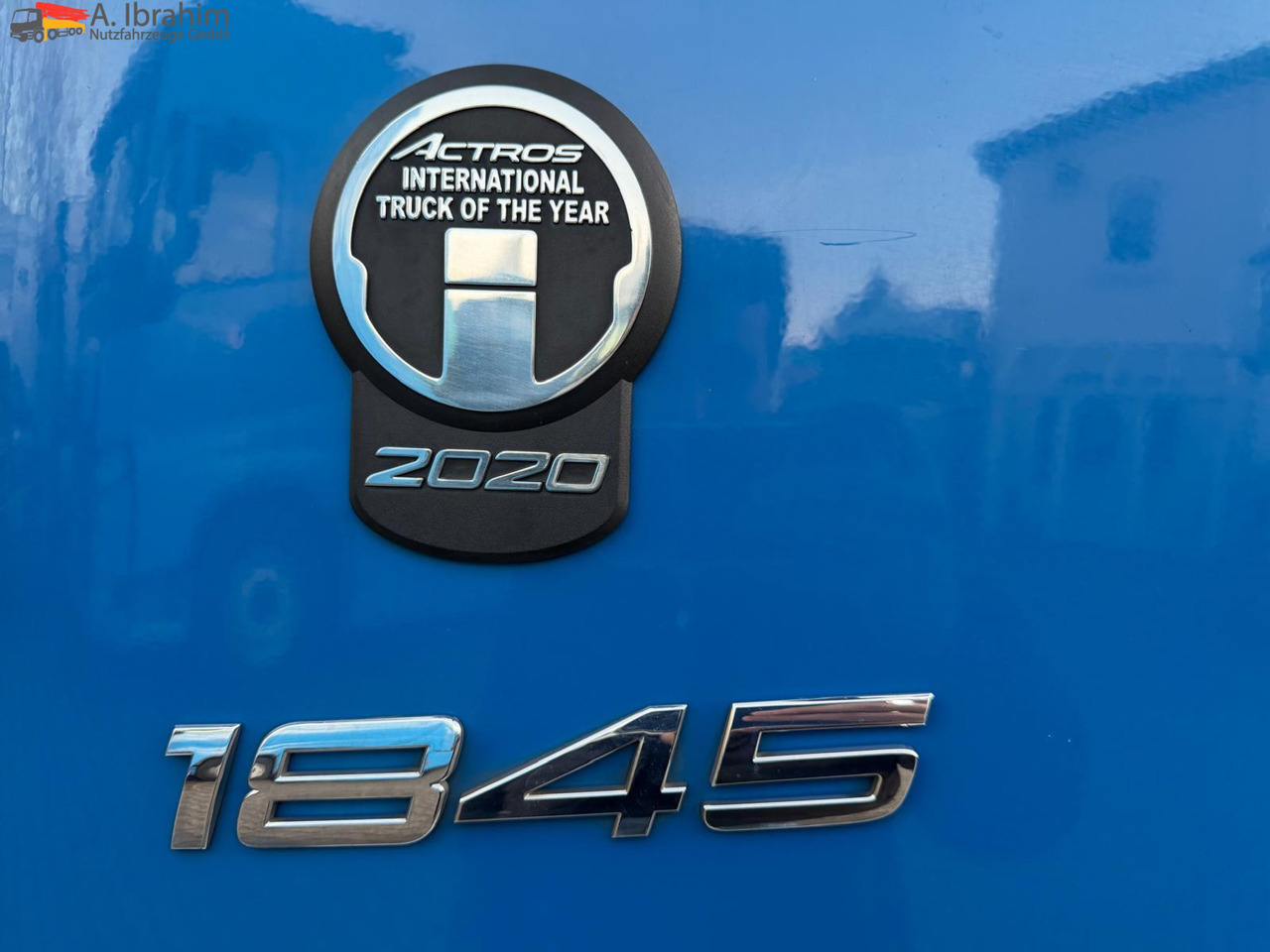 Mercedes-Benz Actros 1845 GigaSpace | Retarder | 4x2 | Luft Luft | LowLiner - 牵引车:图4 Mercedes-Benz Actros 1845 GigaSpace | Retarder | 4x2 | Luft Luft | LowLiner - 牵引车:图4