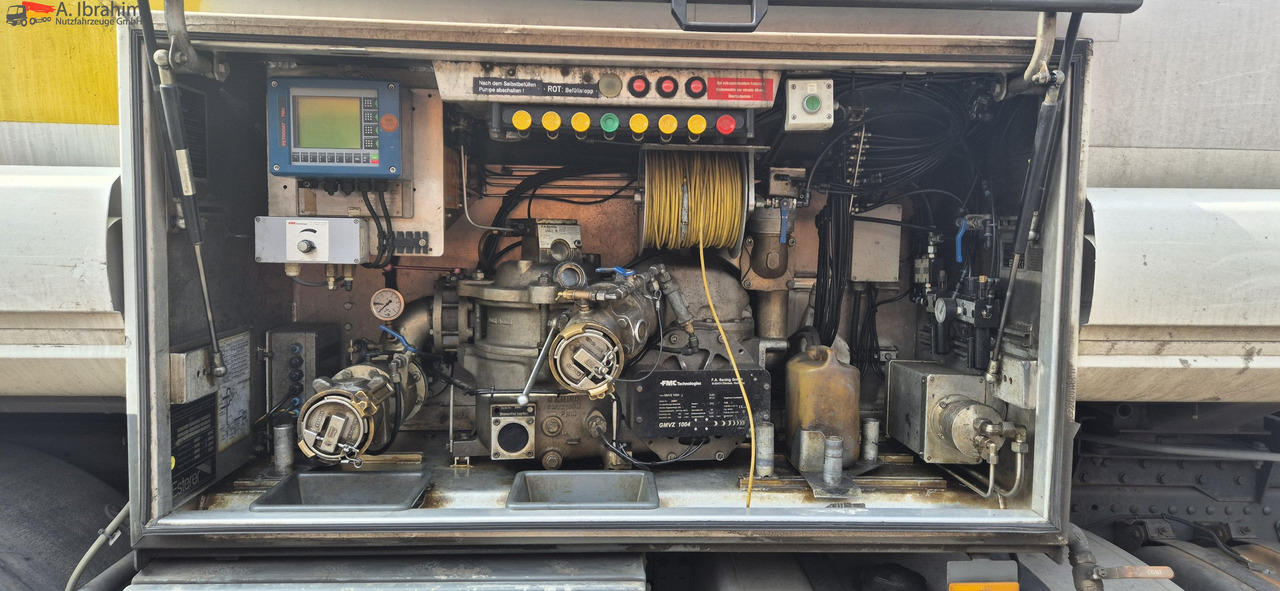 Mercedes-Benz Actros 2536 L 3 Kammern, 19500 L, mp3, Oben Unten Befüllung - 罐车:图4 Mercedes-Benz Actros 2536 L 3 Kammern, 19500 L, mp3, Oben Unten Befüllung - 罐车:图4