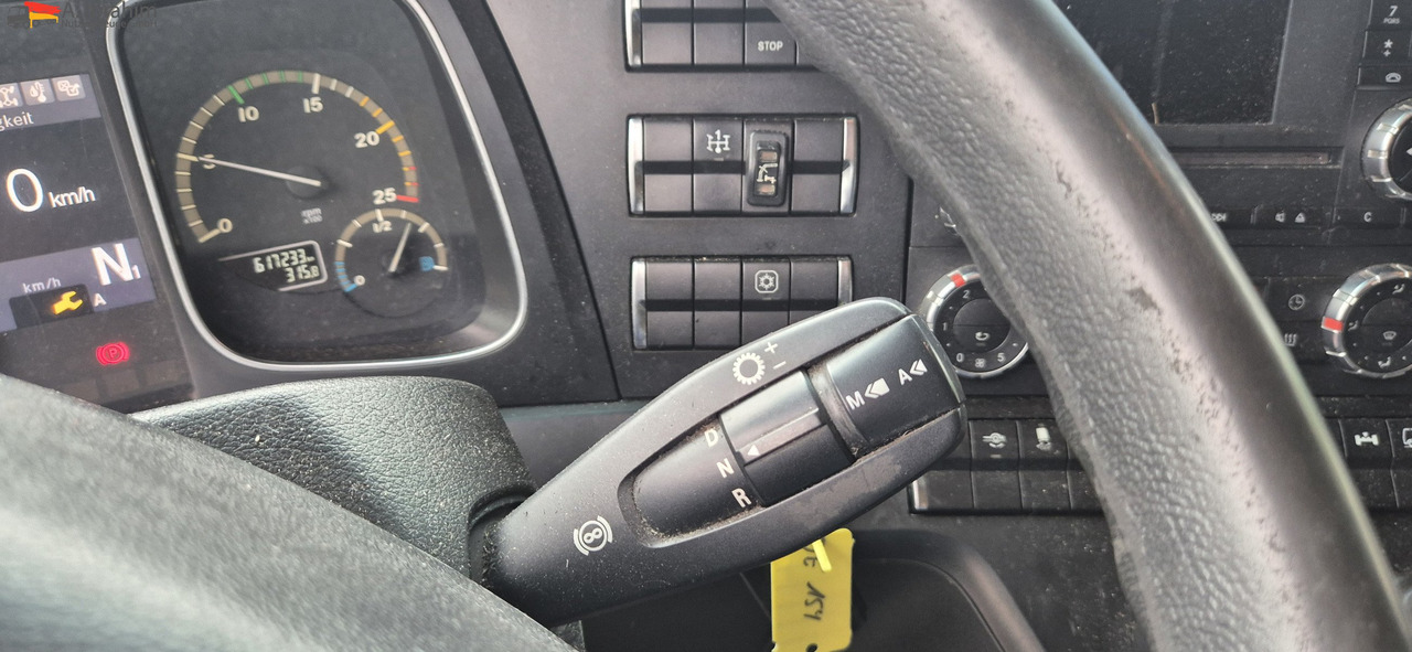 Mercedes-Benz Actros 2545 6x2 Pritsche Kran HIAB 166 - 栏板式/ 平板卡车, 起重车:图4 Mercedes-Benz Actros 2545 6x2 Pritsche Kran HIAB 166 - 栏板式/ 平板卡车, 起重车:图4