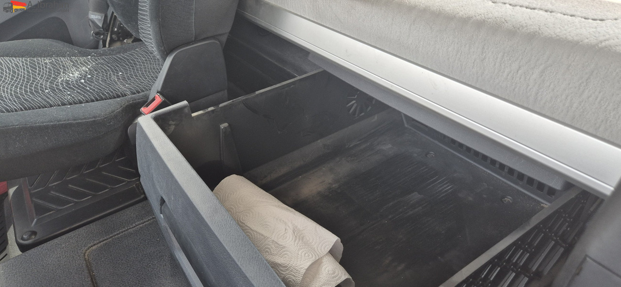 Mercedes-Benz DB 1842H 4x4 Hydrodrive Scheckheft bei Mercedes - 牵引车:图3 Mercedes-Benz DB 1842H 4x4 Hydrodrive Scheckheft bei Mercedes - 牵引车:图3