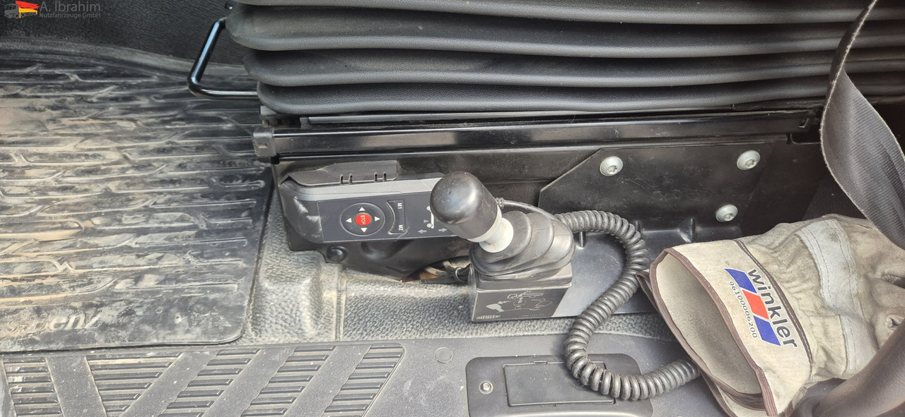 Mercedes-Benz DB 1846 H 4x4 Topzustand einsatzbereit - 牵引车:图3 Mercedes-Benz DB 1846 H 4x4 Topzustand einsatzbereit - 牵引车:图3