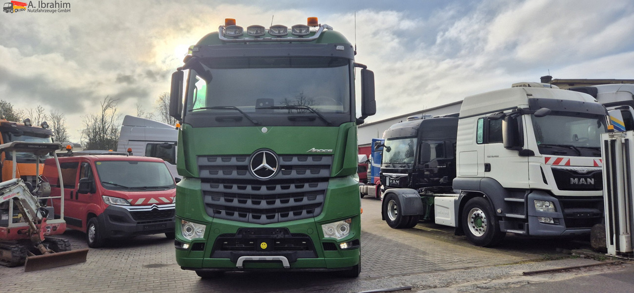 牵引车 Mercedes-Benz DB 2853 4x4x2H Retarder：图8