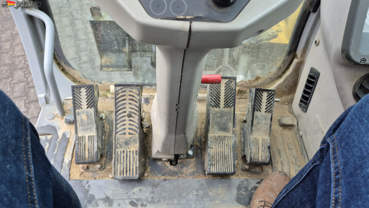 New Holland MH 2.6 Zustand gut, deutsche Maschine incl. Greifer und Dreservo - 轮式挖掘机:图5 New Holland MH 2.6 Zustand gut, deutsche Maschine incl. Greifer und Dreservo - 轮式挖掘机:图5