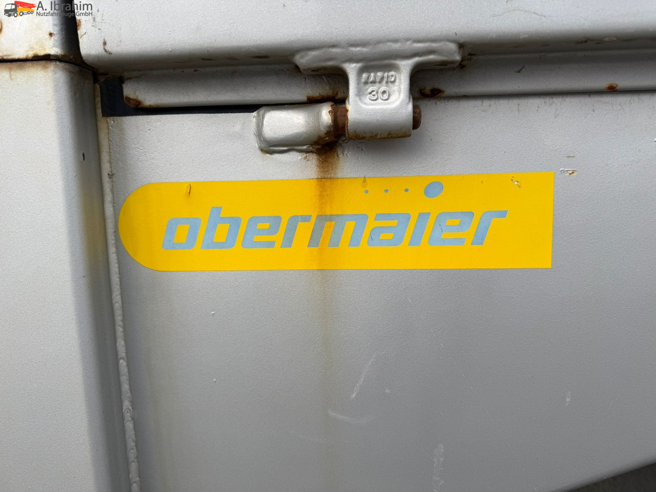 Obermaier TUE110 SDAH Tieflader | | Trommelbremse | Rampen | 7.2 Plattform | Stützfuß vorne - 低装载拖车:图2 Obermaier TUE110 SDAH Tieflader | | Trommelbremse | Rampen | 7.2 Plattform | Stützfuß vorne - 低装载拖车:图2