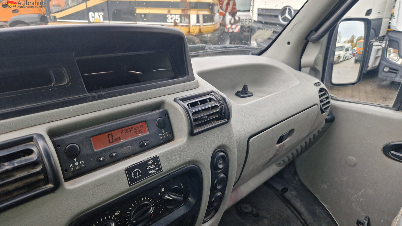 Renault 52AF, zwillingsbereift 2.8 nicht neu, aber läuft, - 无侧窗厢式货车:图5 Renault 52AF, zwillingsbereift 2.8 nicht neu, aber läuft, - 无侧窗厢式货车:图5