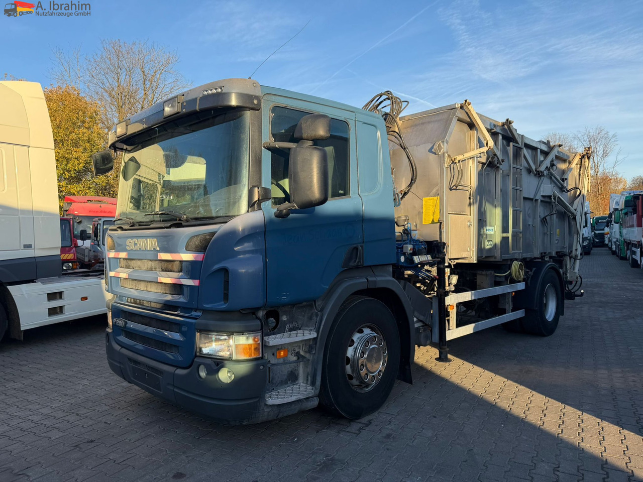 Scania B4X2 Edelstahlkipper für Tierkörperbeseitigung Kran MKG - 垃圾车:图1 Scania B4X2 Edelstahlkipper für Tierkörperbeseitigung Kran MKG - 垃圾车:图1