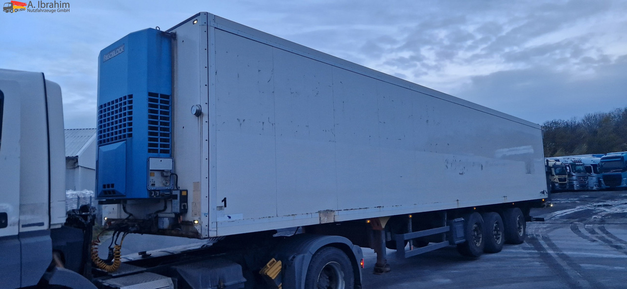 Schmitz SKO 24 Citysattel, 3. Achse zwangsgelenkt Frigoblock - 半挂车:图1 Schmitz SKO 24 Citysattel, 3. Achse zwangsgelenkt Frigoblock - 半挂车:图1