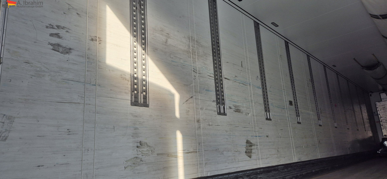 Schmitz SKO24 Carrier Vector 1550 reparierter Schaden Stütze links - 冷藏半拖车:图4 Schmitz SKO24 Carrier Vector 1550 reparierter Schaden Stütze links - 冷藏半拖车:图4