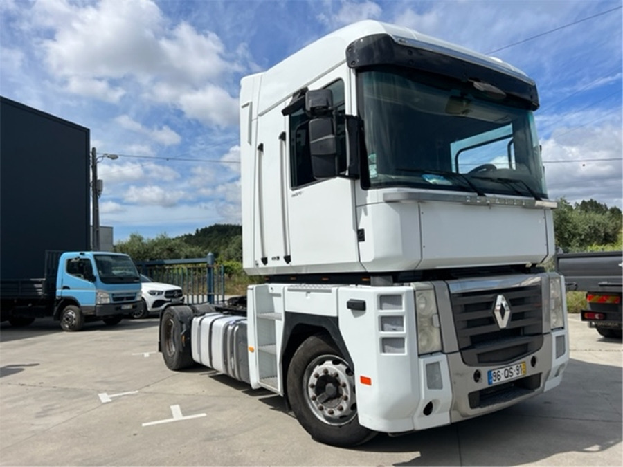 Renault AE 480 - 牵引车:图2 Renault AE 480 - 牵引车:图2