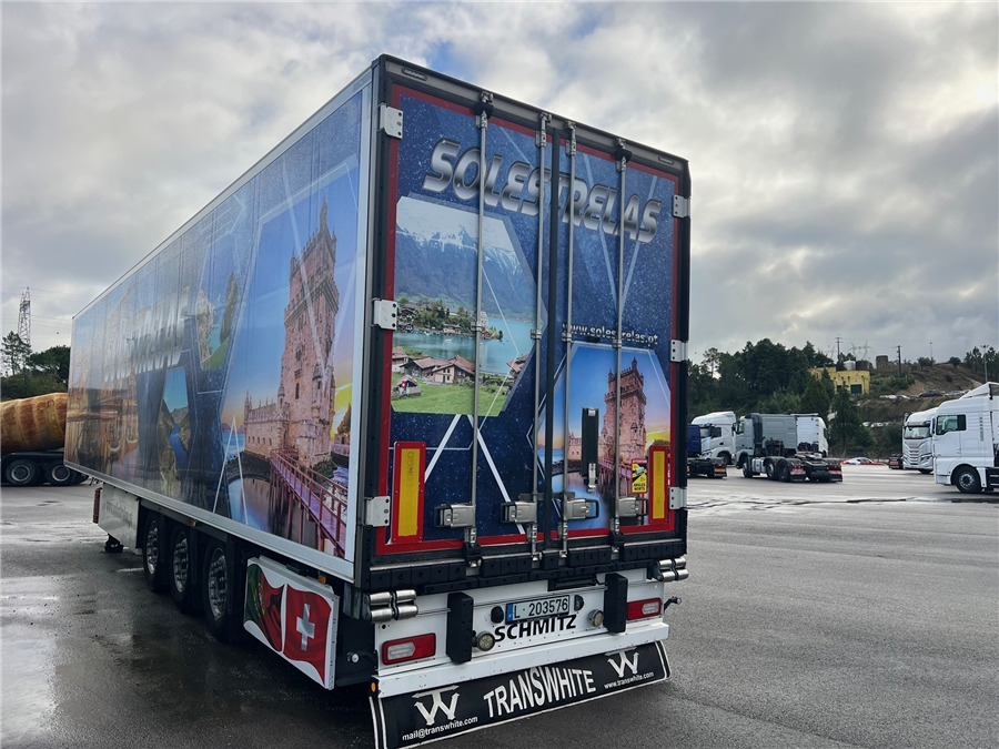 SCHMITZ CARGOBULL SCB-S3B - 冷藏半拖车:图4 SCHMITZ CARGOBULL SCB-S3B - 冷藏半拖车:图4
