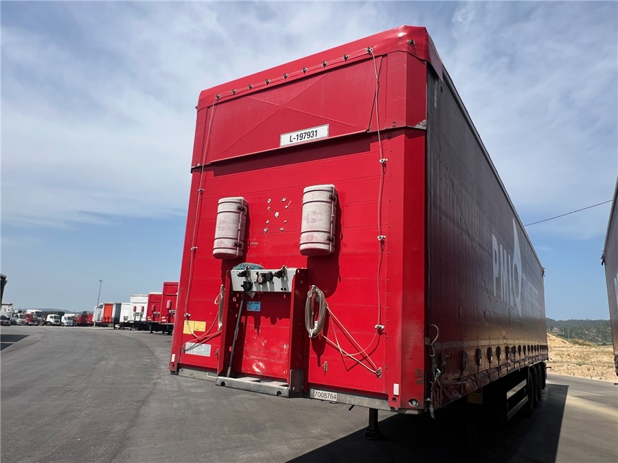 SCHMITZ CARGOBULL SCB-S3T TETO ELEVAR - 侧帘半拖车:图1 SCHMITZ CARGOBULL SCB-S3T TETO ELEVAR - 侧帘半拖车:图1