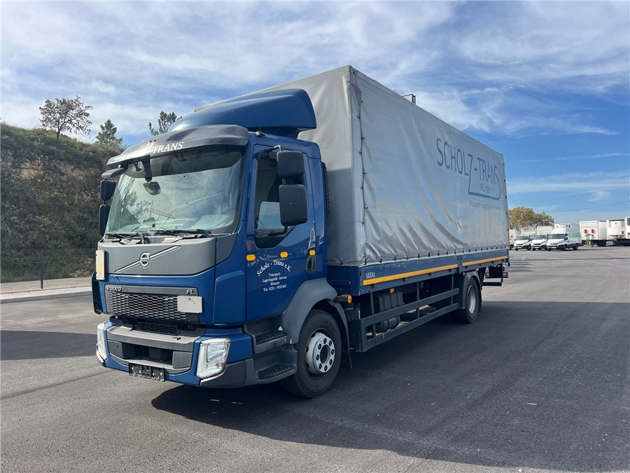 Volvo FL - 侧帘卡车:图1 Volvo FL - 侧帘卡车:图1
