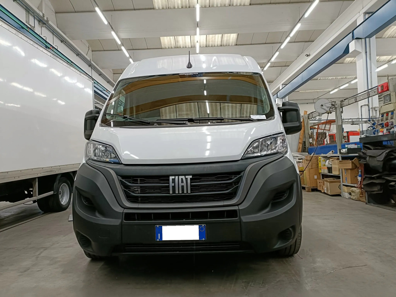 FIAT DUCATO 35 L3H2 - 无侧窗厢式货车:图2 FIAT DUCATO 35 L3H2 - 无侧窗厢式货车:图2