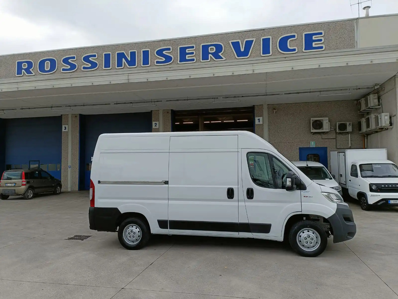 FIAT DUCATO L2H2 - 无侧窗厢式货车:图5 FIAT DUCATO L2H2 - 无侧窗厢式货车:图5