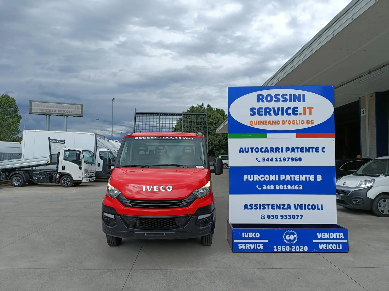 IVECO DAILY 35C12 RIBALTABILE - 翻斗货车:图4 IVECO DAILY 35C12 RIBALTABILE - 翻斗货车:图4