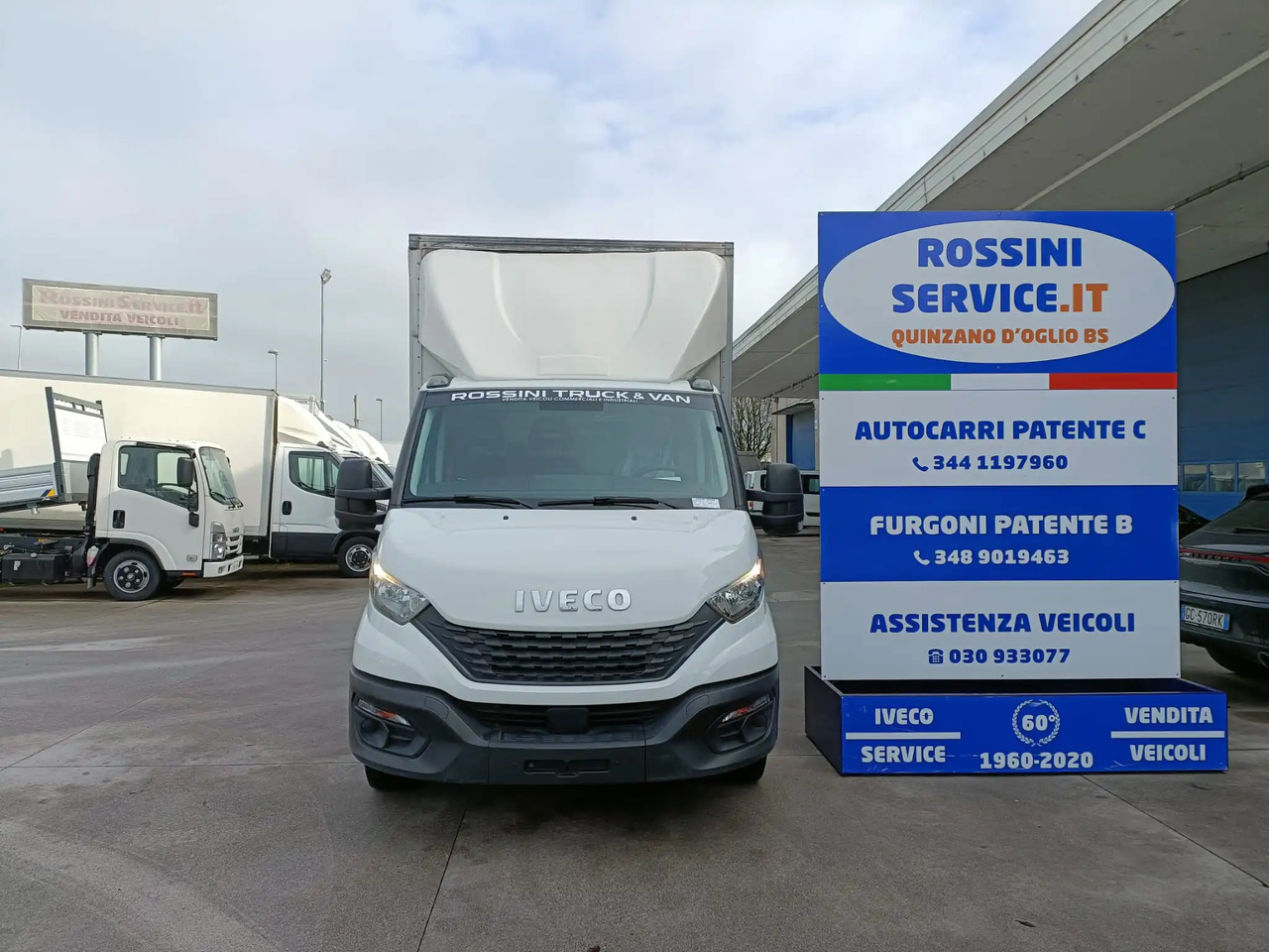 IVECO DAILY 35C16 3.0L - 小型货车:图1 IVECO DAILY 35C16 3.0L - 小型货车:图1