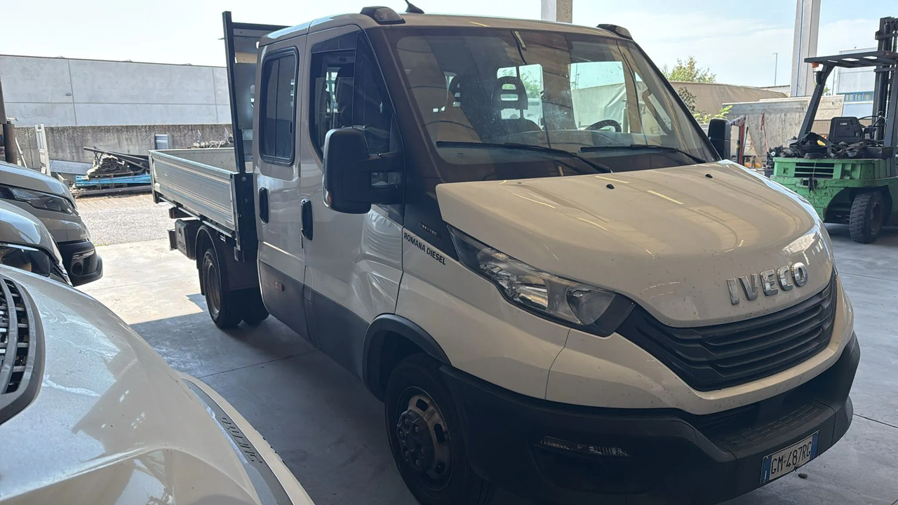 IVECO DAILY 35C16 DOPPIA CABINA RIBALTABILE TRILATERALE 3.0 - 翻斗货车:图2 IVECO DAILY 35C16 DOPPIA CABINA RIBALTABILE TRILATERALE 3.0 - 翻斗货车:图2