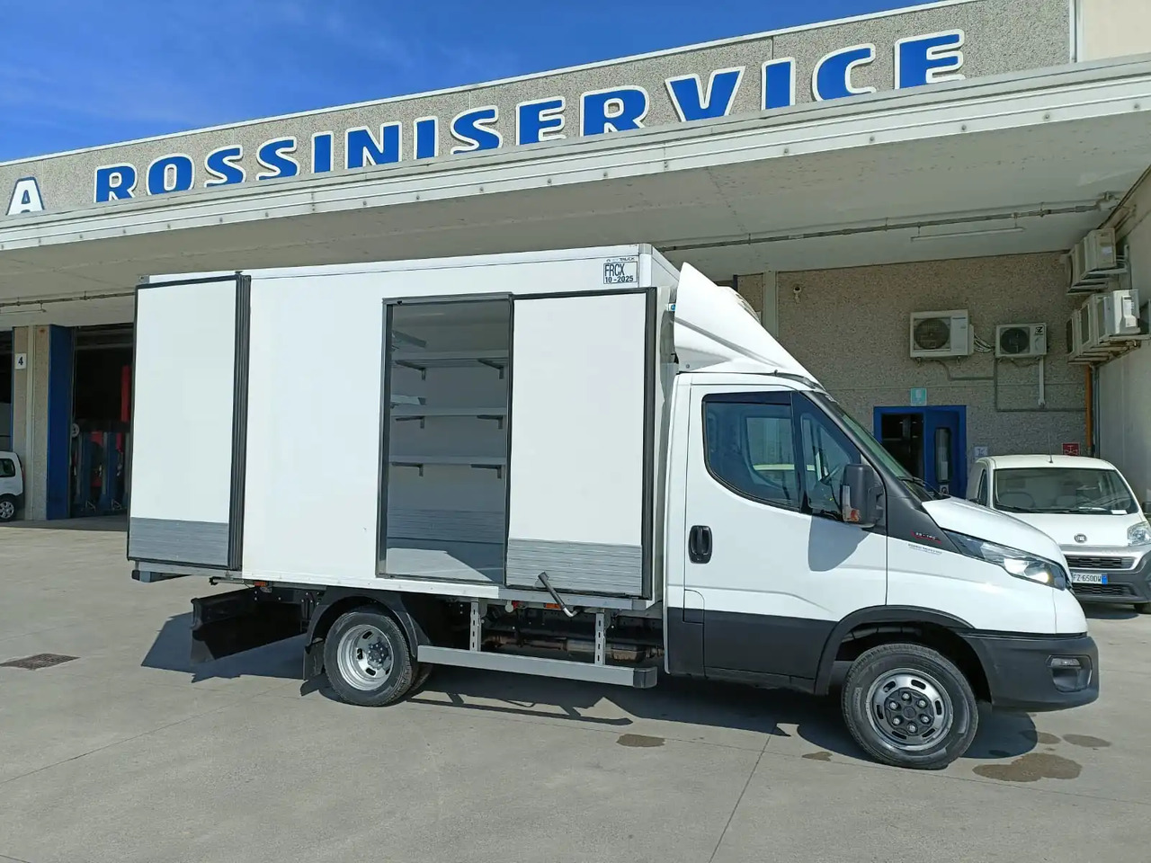 IVECO DAILY 35C18 FRCX 10/2025 - 冷藏货车:图3 IVECO DAILY 35C18 FRCX 10/2025 - 冷藏货车:图3